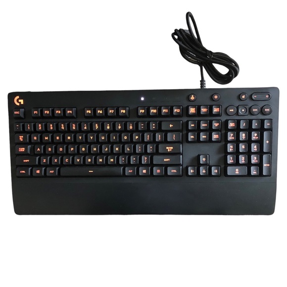 Logitech Prodigy G213 Pro Gaming Wired Keyboard 16 Million Colors RGB Backlights - Picture 4 of 14